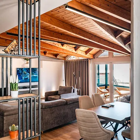 Luxury Penthouse With Jakuzzi Sarande