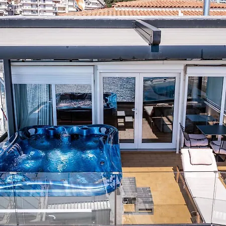 Luxury Penthouse With Jakuzzi * Sarande