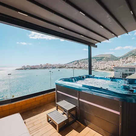 Luxury Penthouse With Jakuzzi *